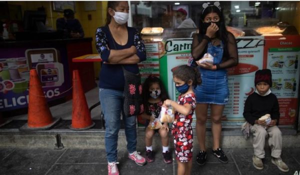 Maduro ordena «cuarentena radical» en Caracas y en seis estados por repunte de COVID-19