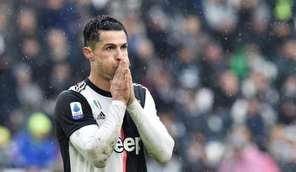 Cristiano Ronaldo vuelve a dar positivo de Covid-19 y podría perderse el duelo ante Barcelona