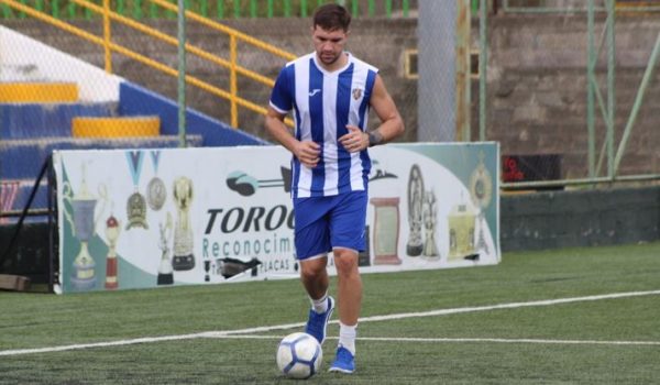 La Liga Primera registra la cantidad más baja de extranjeros desde 2008