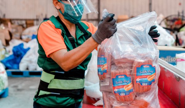 Cargill dona alimentos a centroamericanos