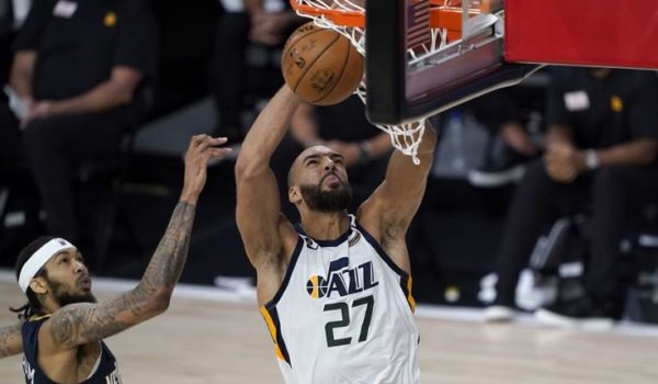El primer jugador de la NBA positivo con coronavirus brilla en su regreso