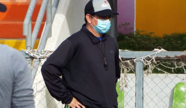 El ansiado debut del equipo que inspira nombre y lema en club colombiano desde los ojos de su entrenador