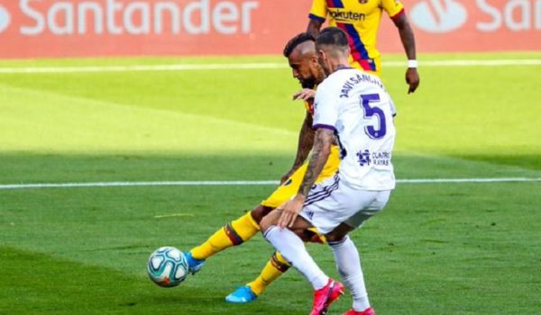 Barcelona pasa más apuros de los esperados