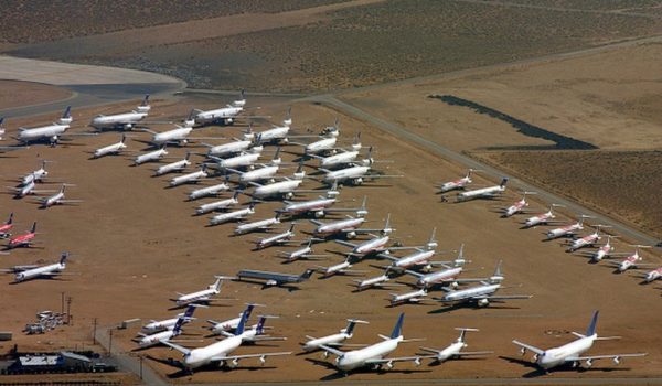 Coronavirus y viajes: los «cementerios» a los que van a parar los aviones sin usar por la pandemia de coronavirus