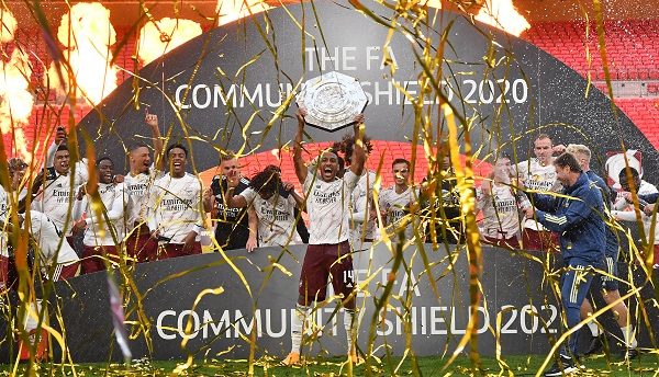 Arsenal se lleva la Community Shield al derrotar al Liverpool en penales