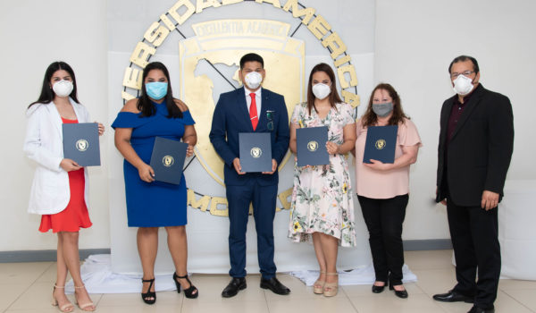 UAM graduó 117 profesionales de la generación XLIV