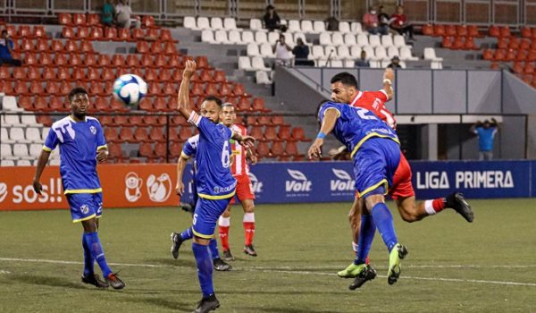 Juan Barrera amenaza récord goleador del futbol nicaragüense