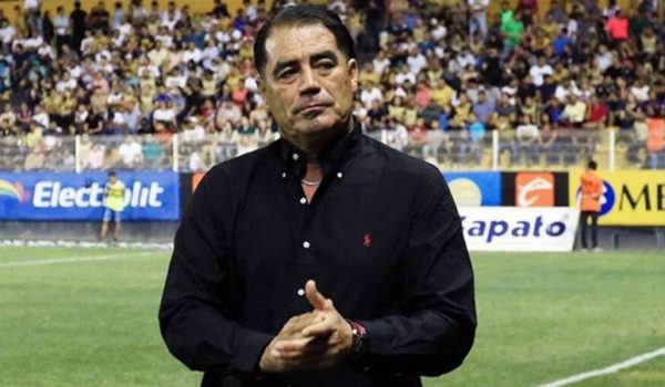 Equipo de Paco Ramírez desmiente el fichaje anunciado por Fenifut: Así respondió la Federación