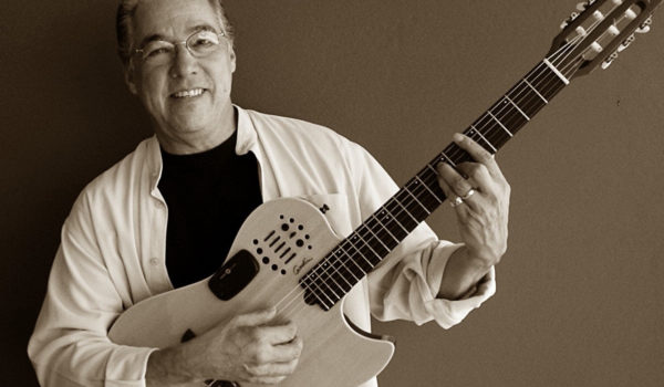 Luis Enrique Mejía Godoy estrenará para las fiestas patrias «Tendrá que florecer la primavera”,una canción sobre el Covid-19