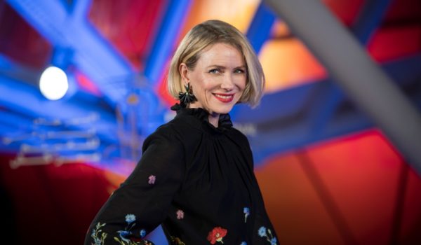 Naomi Watts dice que una urraca le robó escenas del nuevo filme «Penguin Bloom»
