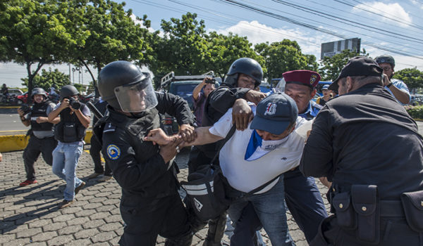 Policía