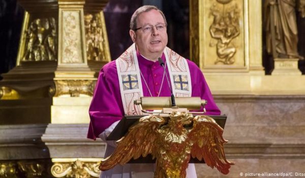 Iglesia católica dará indemnizaciones a víctimas de abuso sexual