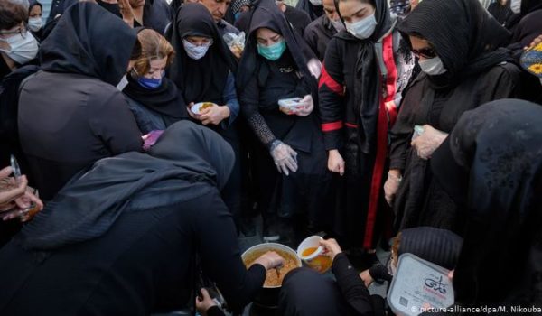 Irán registra récord de contagios diarios de coronavirus