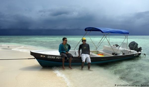 Nana llega a México como una debilitada depresión tropical