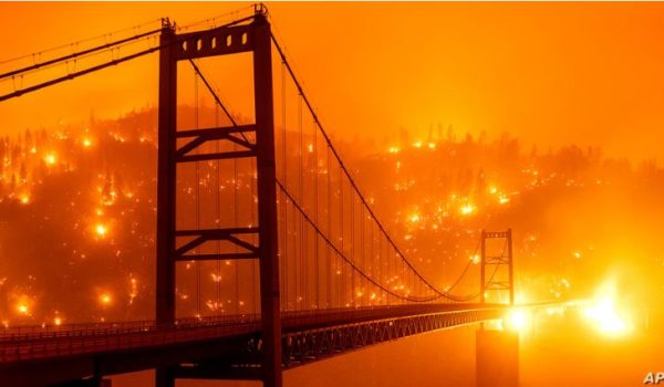 Incendios forestales en el oeste de EE.UU. dejan al menos 7 muertos