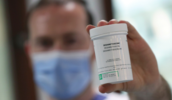 Allanan el camino para uso de dexametasona en pacientes de COVID-19 en la UE