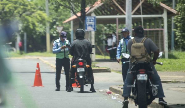 Nicaragüenses acostumbrados a pagar sobornos en trámites de instituciones públicas