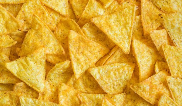 ¿Por qué nos gusta tanto la comida crujiente? (y cómo el sonido se convirtió en el sabor olvidado)