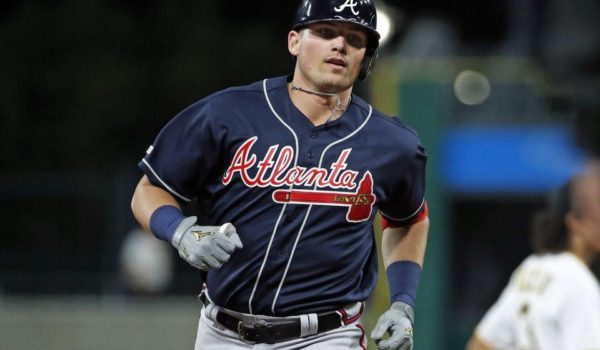 Bravos explotan al final, pasan sobre los Dodgers y aún no pierden en esta postemporada