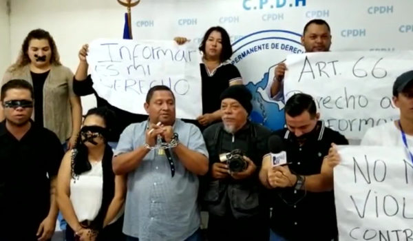 Entre 70 y 120 periodistas están en el exilio, por amenazas y persecución del régimen
