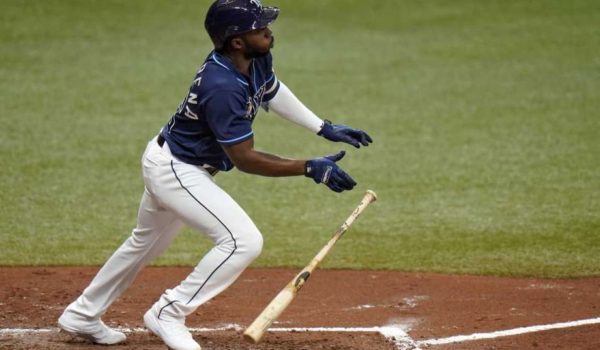 Sin excesos pero con firmeza, Tampa vence a los Astros en primer duelo