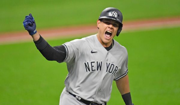 Tropezó Loáisiga, pero los Yanquis se recuperan y barren a Cleveland