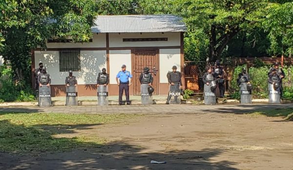 Policía represión