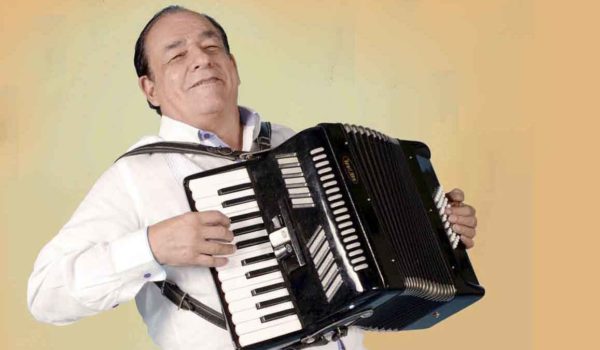 Carlos Mejía Godoy: Tres nuevos discos y una vieja afición