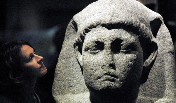 Qué se sabe sobre el origen y el aspecto de Cleopatra, una de las mujeres más poderosas de la historia
