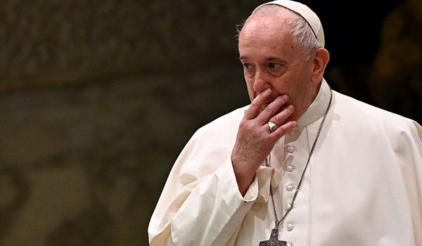 Propaganda de la dictadura ataca al papa Francisco