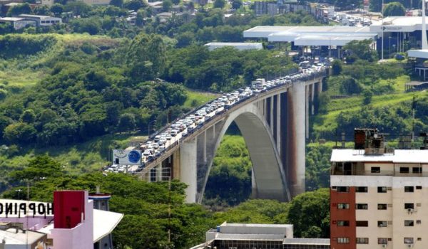 Paraguay y Brasil conversan sobre reapertura de puente binacional