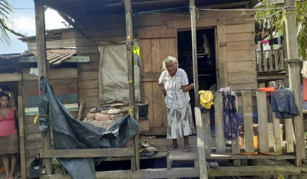 Familias del Caribe Norte sufrieron en menos de 15 días, la furia de dos devastadores huracanes. LA PRENSA / DIÓCESIS DE SIUNA