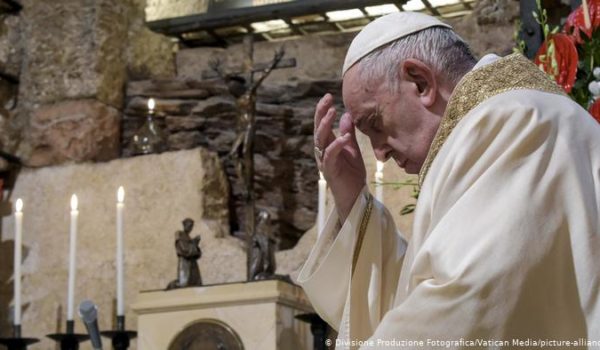 El Vaticano niega haber encubierto los abusos sexuales del cardenal McCarrick
