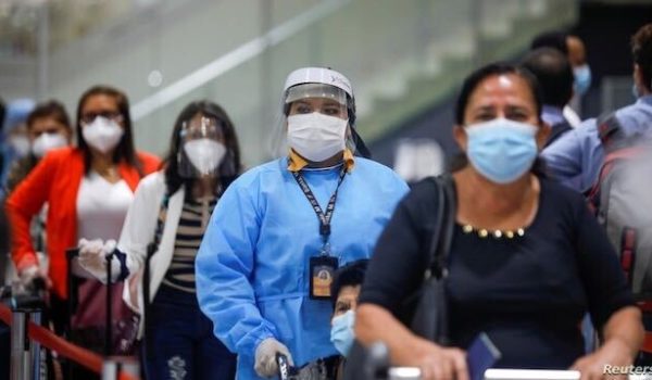 El Salvador cierra sede judicial por COVID-19 mientras espera vacuna