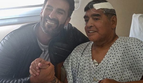 Investigan por homicidio culposo a médico de Maradona