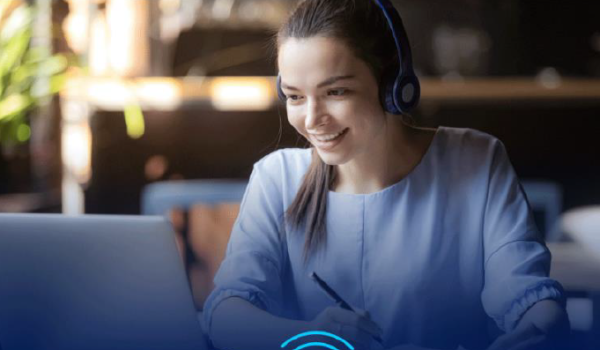 Conectadas, plataforma de Tigo para capacitar mujeres