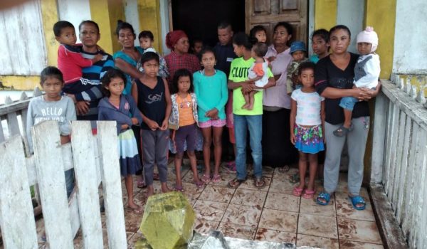 Comunitarios de Wisconsin albergados por las inundaciones que provocó el huracán Eta en sus comunidades. LA PRENSA / CEJUDHCAN