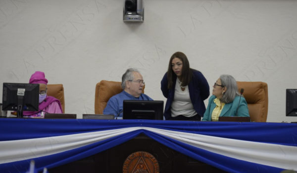 Escuche las noticias más importantes de este 12 de noviembre