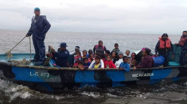  pobladores de la comunidad Wawa Bar