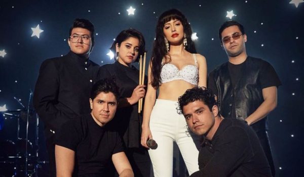Padre de Selena Quintanilla y Netflix enfrentan demanda millonaria por «Selena: The Series»