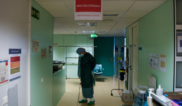Madrid inaugura un gran hospital de pandemias en medio de la polémica