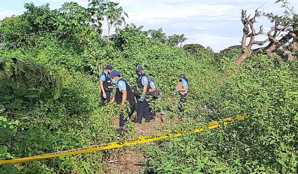 Estees el predio montoso donde fue asesinado Salvador Arías Ruiz, de 52 años. La Prensa/ Archivo.