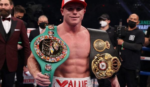 Canelo Álvarez conquista dos títulos mundiales en su única pelea del año y ahora apunta a Gennady Golovkin