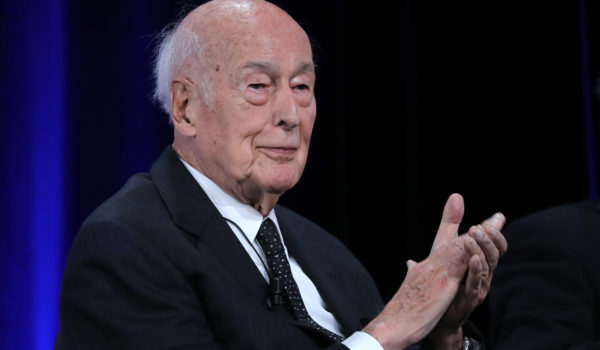 Expresidente de Francia, Giscard d’Estaing, muere de Covid-19