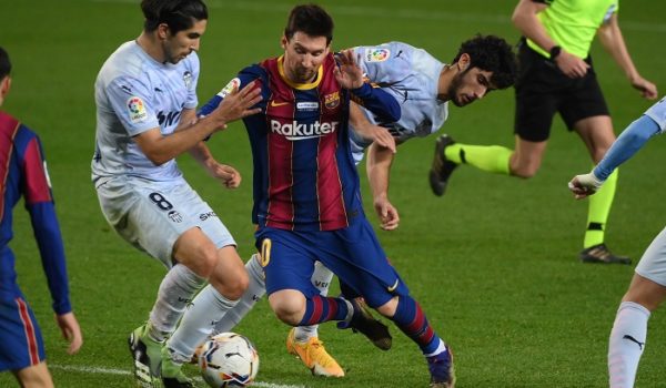 Messi iguala a Pelé (un siglo después)  como el jugador con más goles en un club