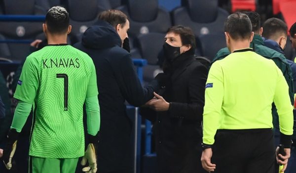 «Ha dicho negro». La inédita suspensión del juego entre PSG-Basaksehir en Champions League