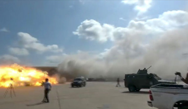 Al menos 26 muertos tras explosiones en un aeropuerto de Yemen