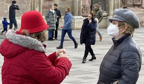 Mascarillas contra el coronavirus: por qué en Austria es obligatorio el uso del tapabocas FFP2