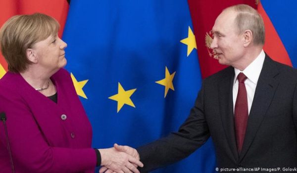 Putin y Merkel debaten posibilidad de producción conjunta de vacuna anticovid
