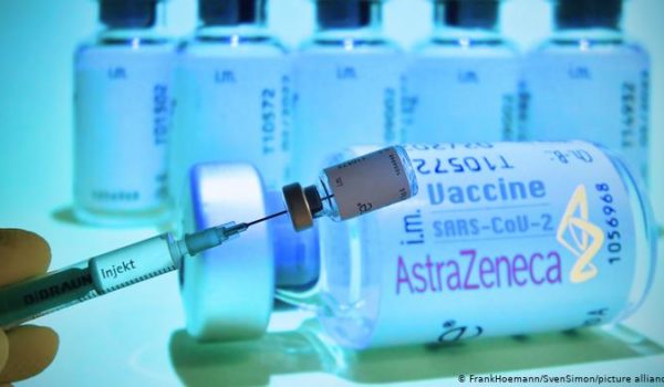 AstraZeneca pide autorización a la Unión Europea para su vacuna